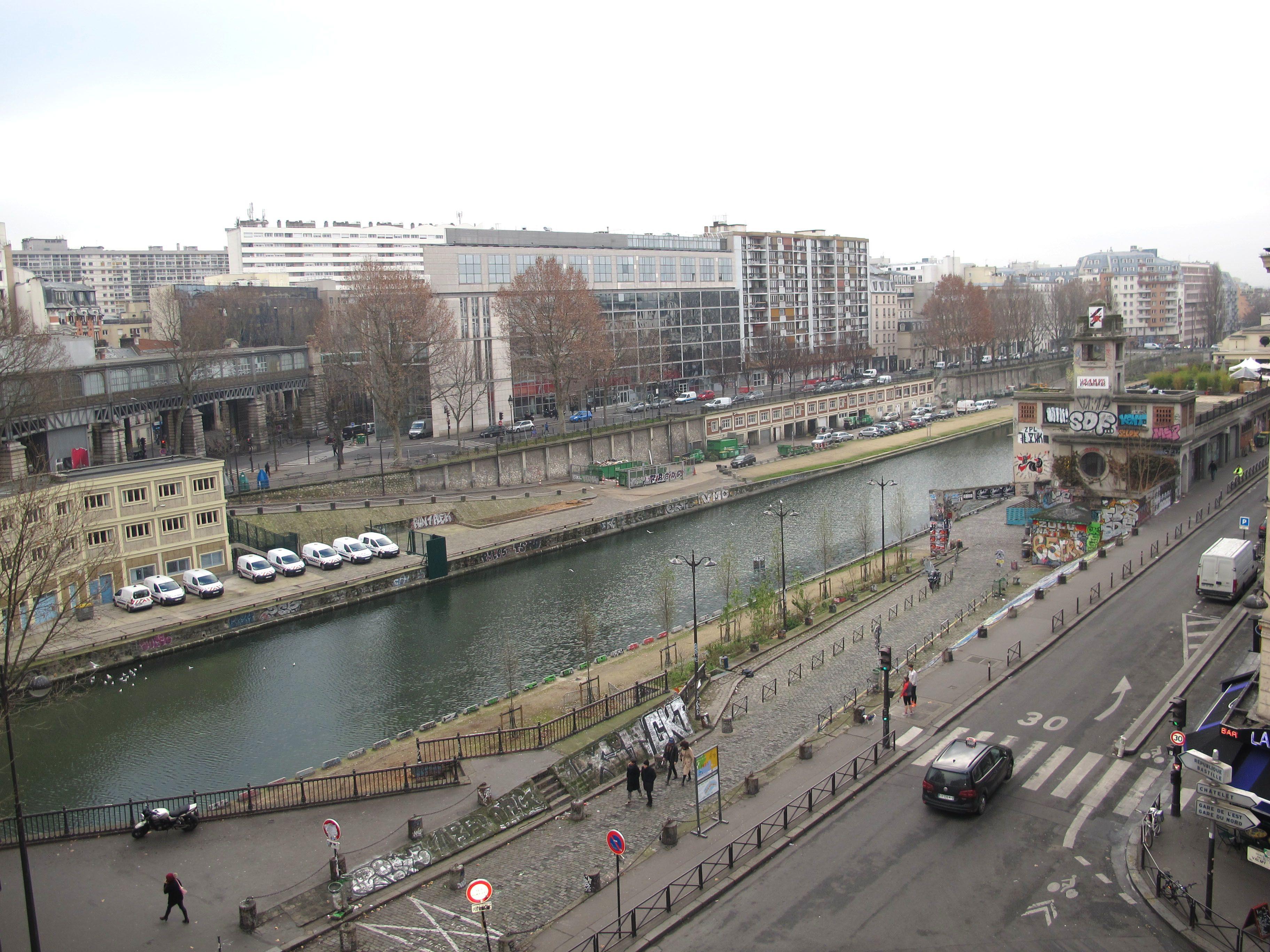 Hostel Peace & Paris