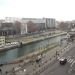 Hostel Peace & Paris